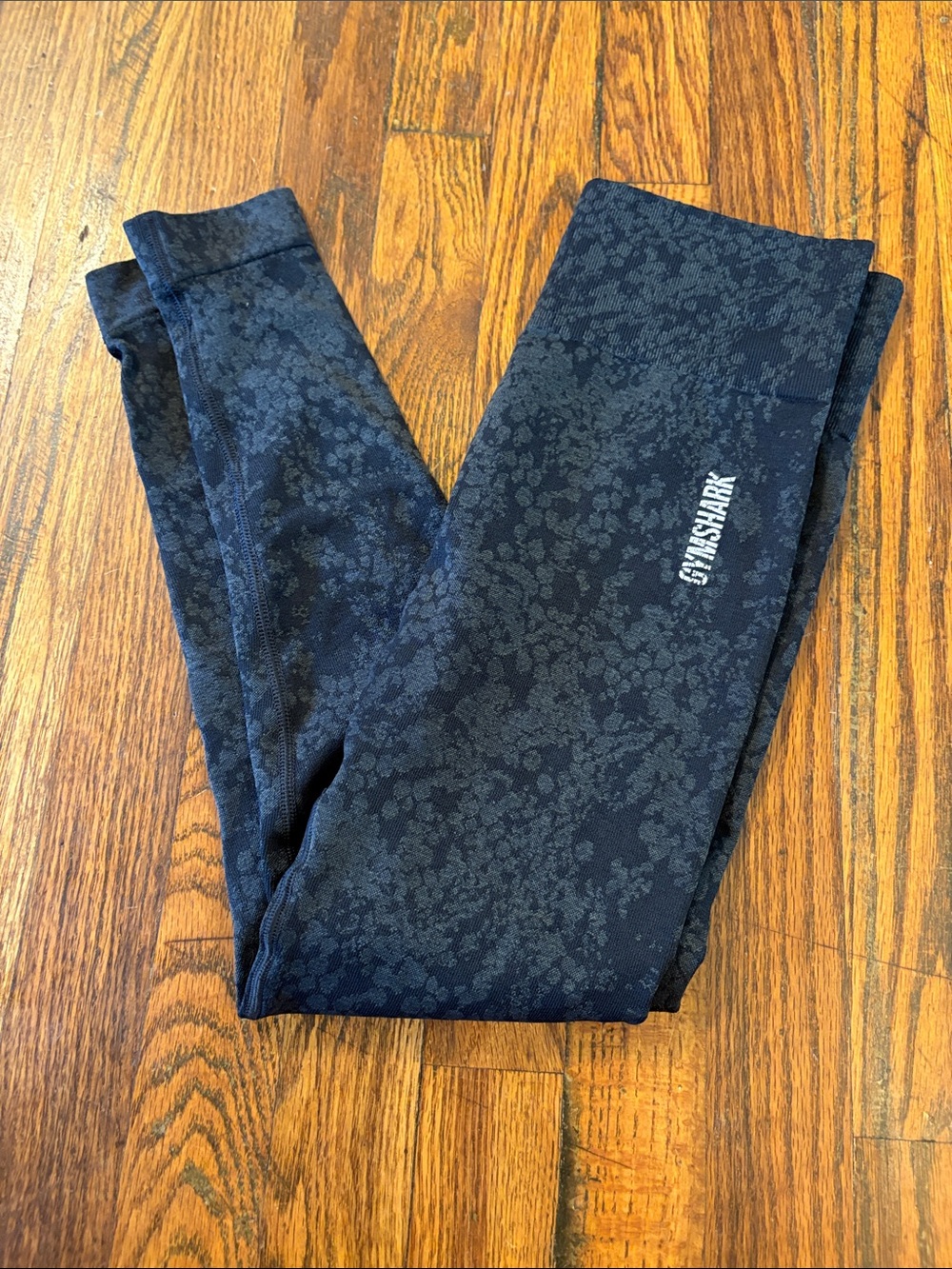 🎉Gymshark Black and Gray Design Leggings!